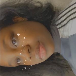 Meet your Posher, Domonique